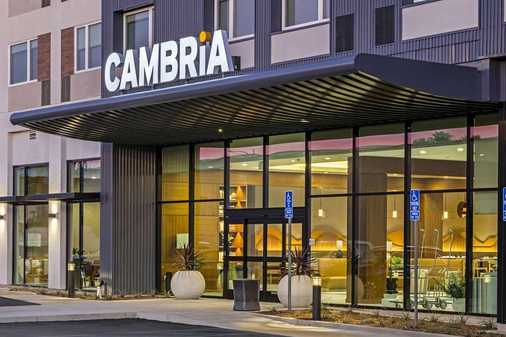 Cambria Hotel Burbank Airport ภายนอก รูปภาพ