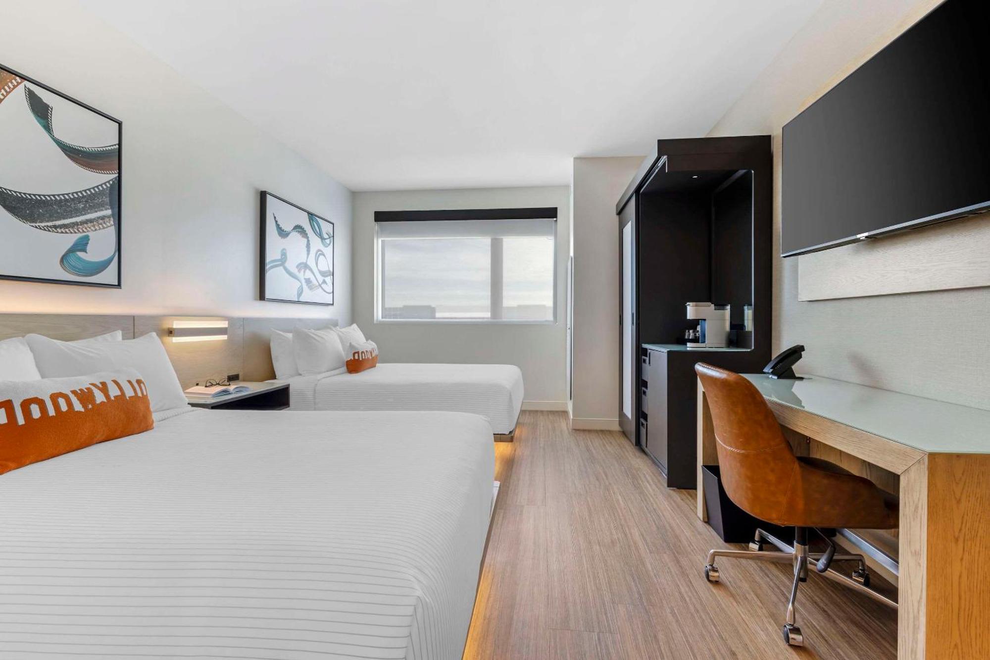 Cambria Hotel Burbank Airport ภายนอก รูปภาพ